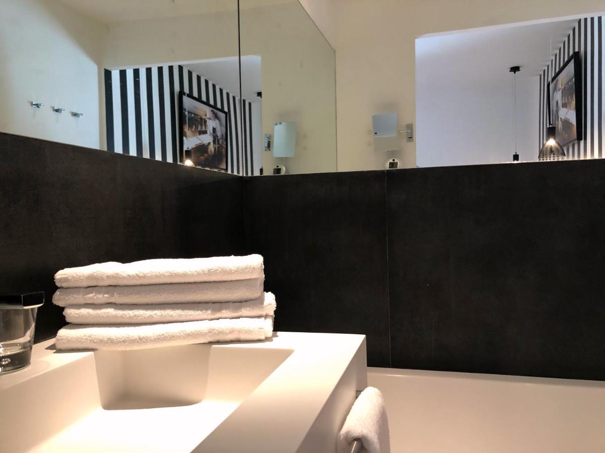 Sérignan-du-Comtat Le Pre Du Moulin - Maison Alonso - Hotel & Restaurant מראה חיצוני תמונה